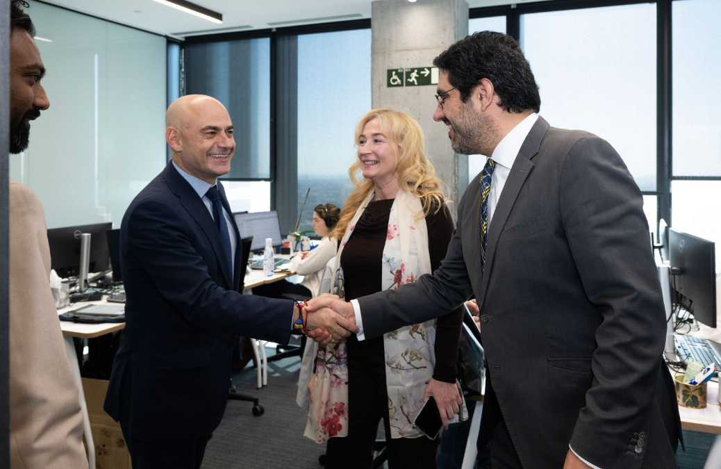 Consulted e IE University firman una alianza estratégica para fortalecer la cooperación internacional desde el sector privado